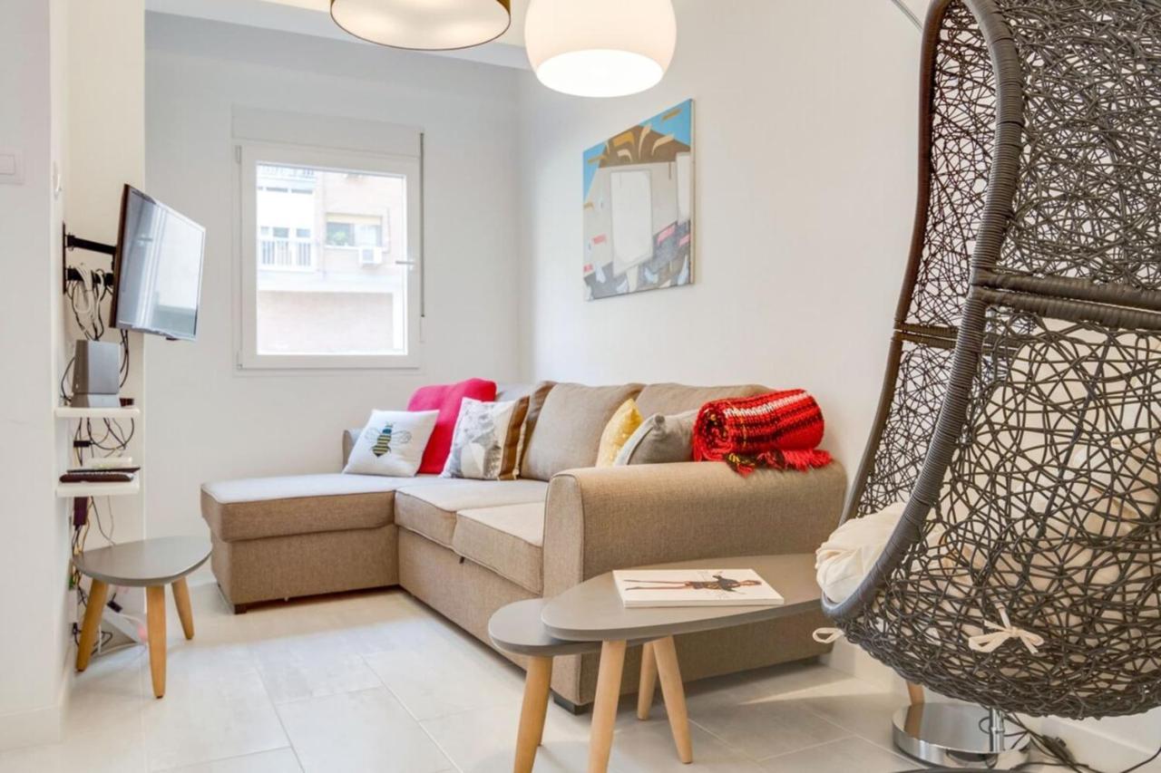 Nice And Cozy Apartment In Delicias Madrid Bagian luar foto