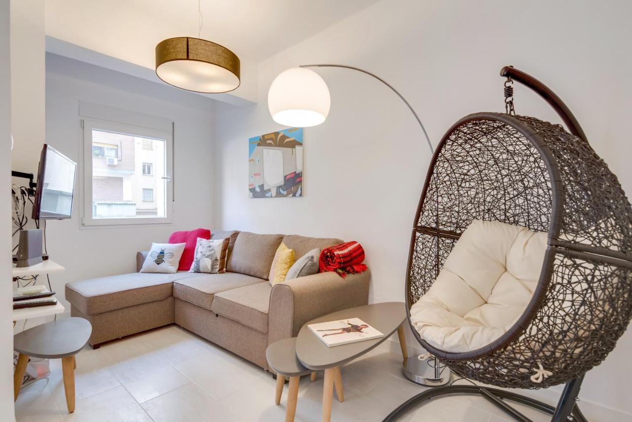 Nice And Cozy Apartment In Delicias Madrid Bagian luar foto