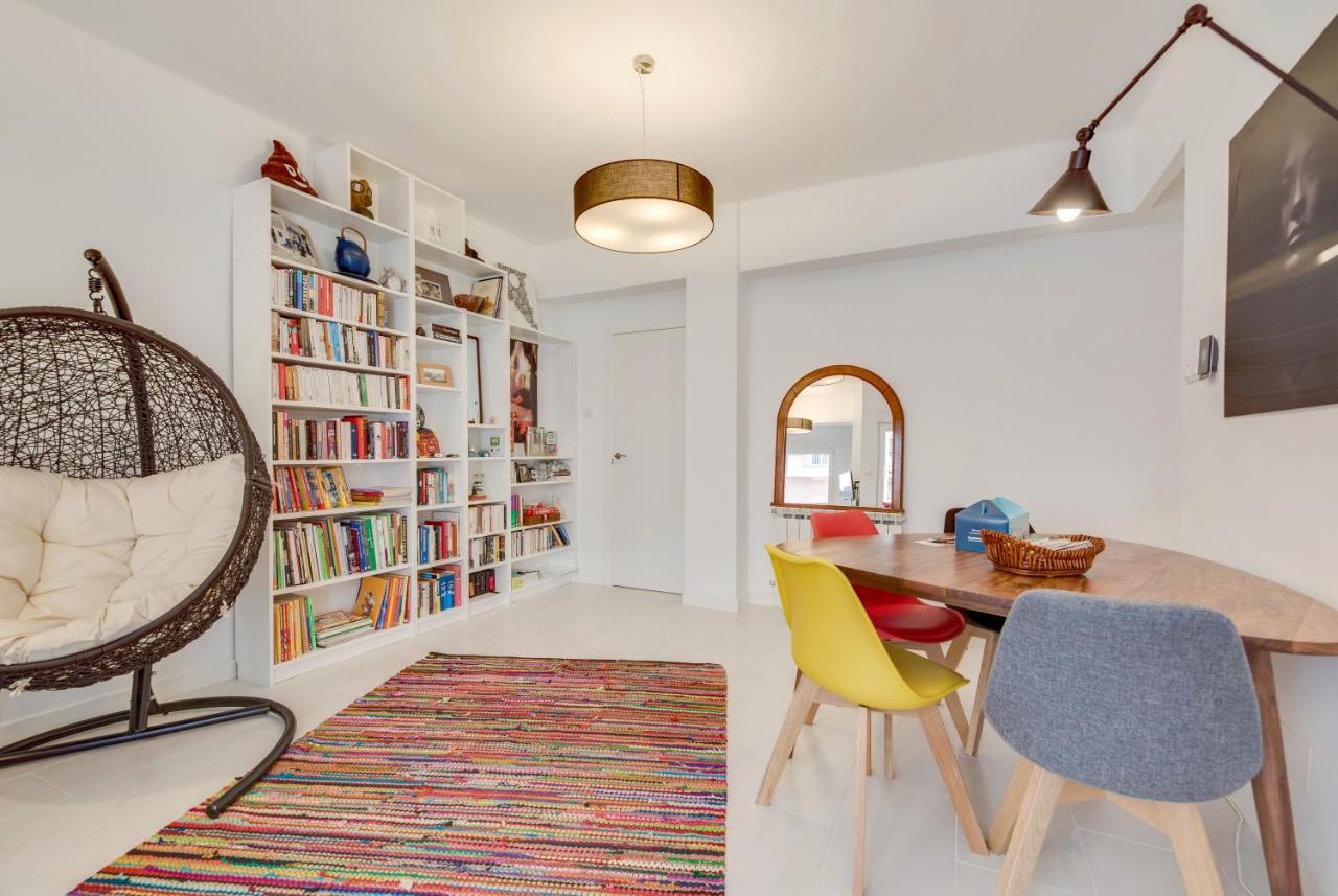 Nice And Cozy Apartment In Delicias Madrid Bagian luar foto